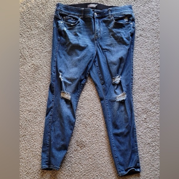 torrid Distressed Dark Blue High-Rise bombshell Skinny Jeans - Picture 14 of 15